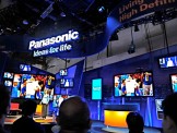 Năm sau Panasonic bắt đầu sản xuất OLED