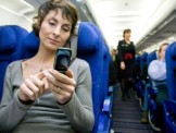 Điện thoại di động gây nguy hiểm cho máy bay như thế nào?