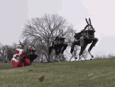 Robot thay thế Tuần lộc kéo xe cho Ông già Noel