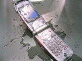 20 thủ thuật đơn giản cứu lấy điện thoại khi bị dính nước