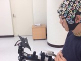 Phần mềm điều khiển bộ khung xương robot bằng sóng não