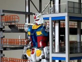 Nhật Bản gây kinh ngạc khi thành công chế tạo robot Gundam khổng lồ có thể bước đi
