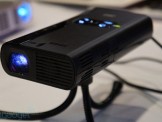 CES 2012: 3M giới thiệu bộ đôi máy chiếu di động nhỏ gọn