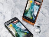Lenovo ra smartphone chống nước, cạnh tranh với Sony