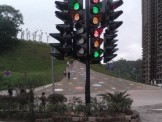 Trung Quốc: Phát hoảng vì đèn giao thông khó hiểu nhất thế giới 
