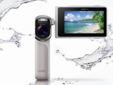 Sony trình làng máy quay bỏ túi siêu bền Handycam HDR-GW77